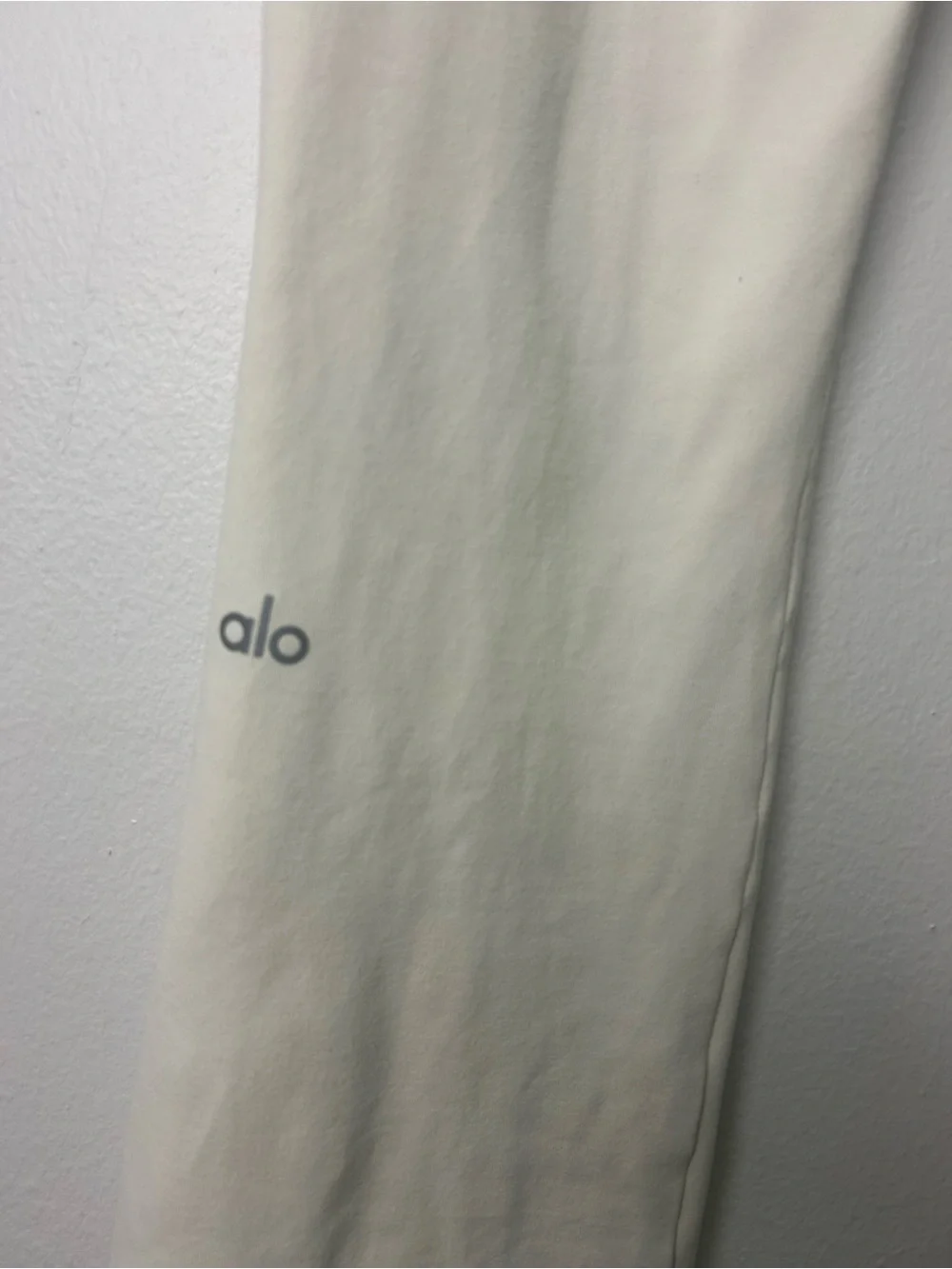 Alo Yoga Airbrush High Waist Flutter Legging Size S